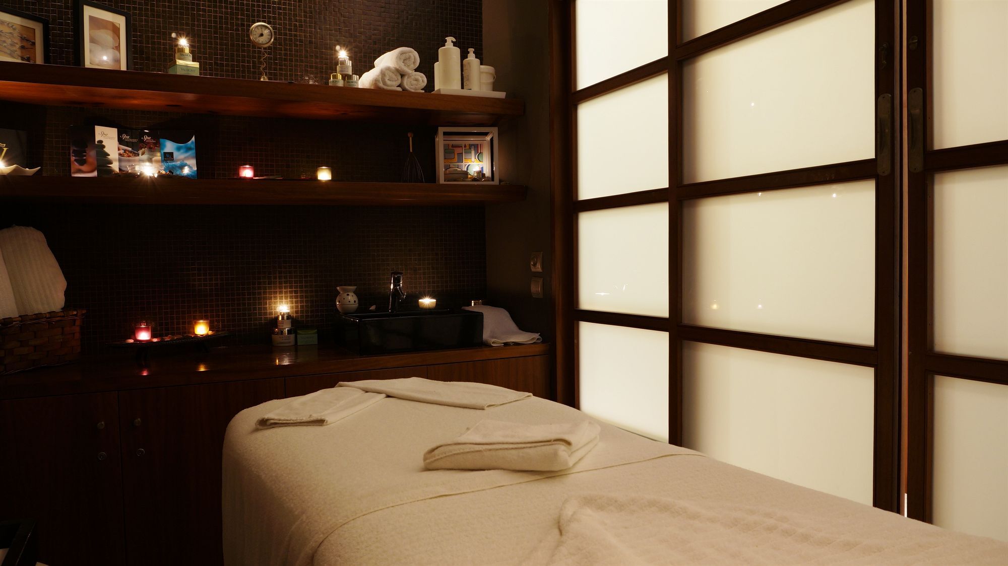 亚历山大海滩温泉酒店 亚历山德鲁波利斯 外观 照片 A treatment room at a spa